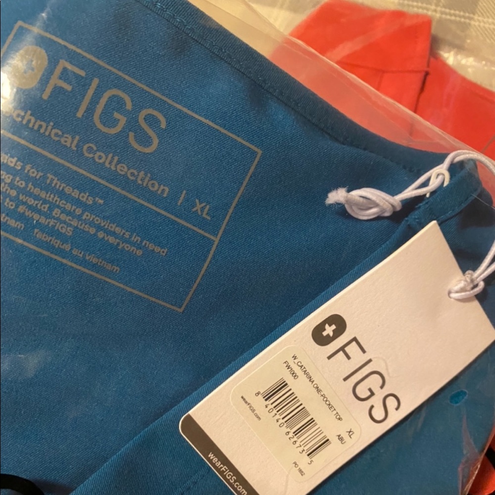 Figs One Pocket Catarina Top in Blue Alps